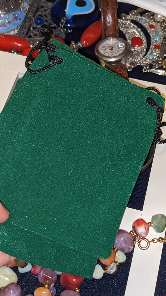 various jewelry $8 or less. discount on bundles. 🥕 image indicator(3)