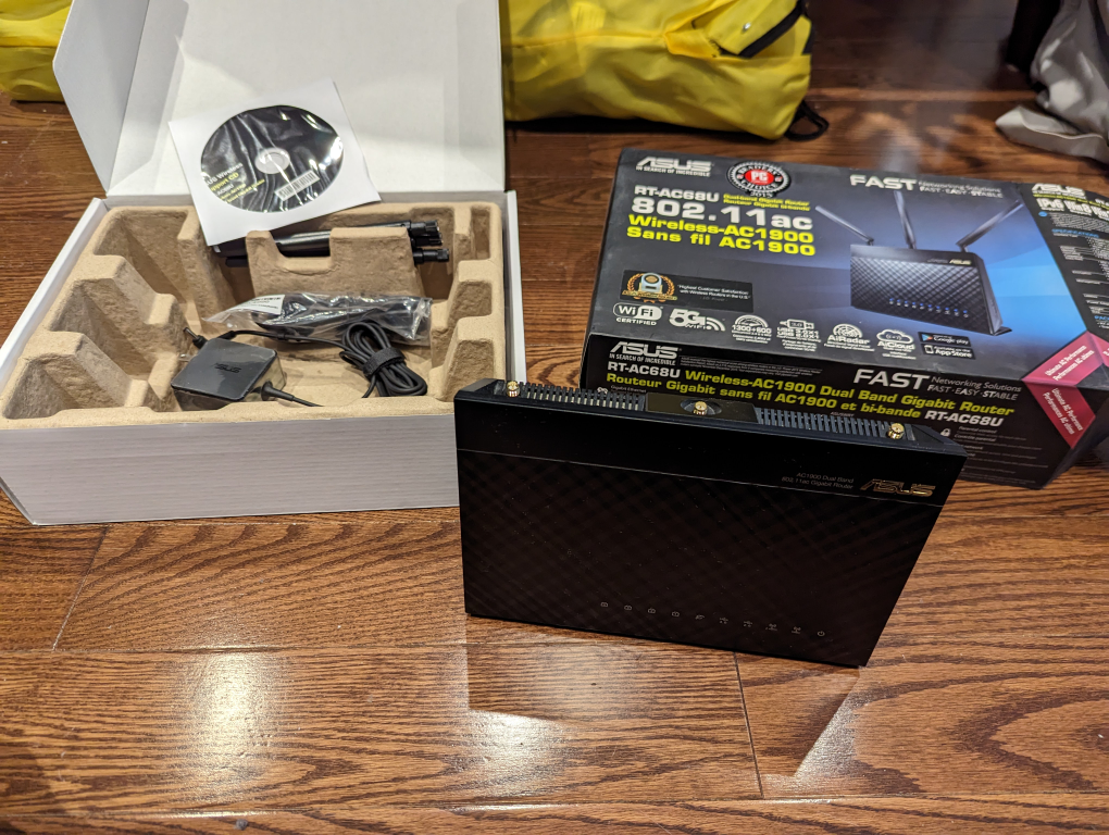 Asus RT-AC68U (AC1900) gigabit router