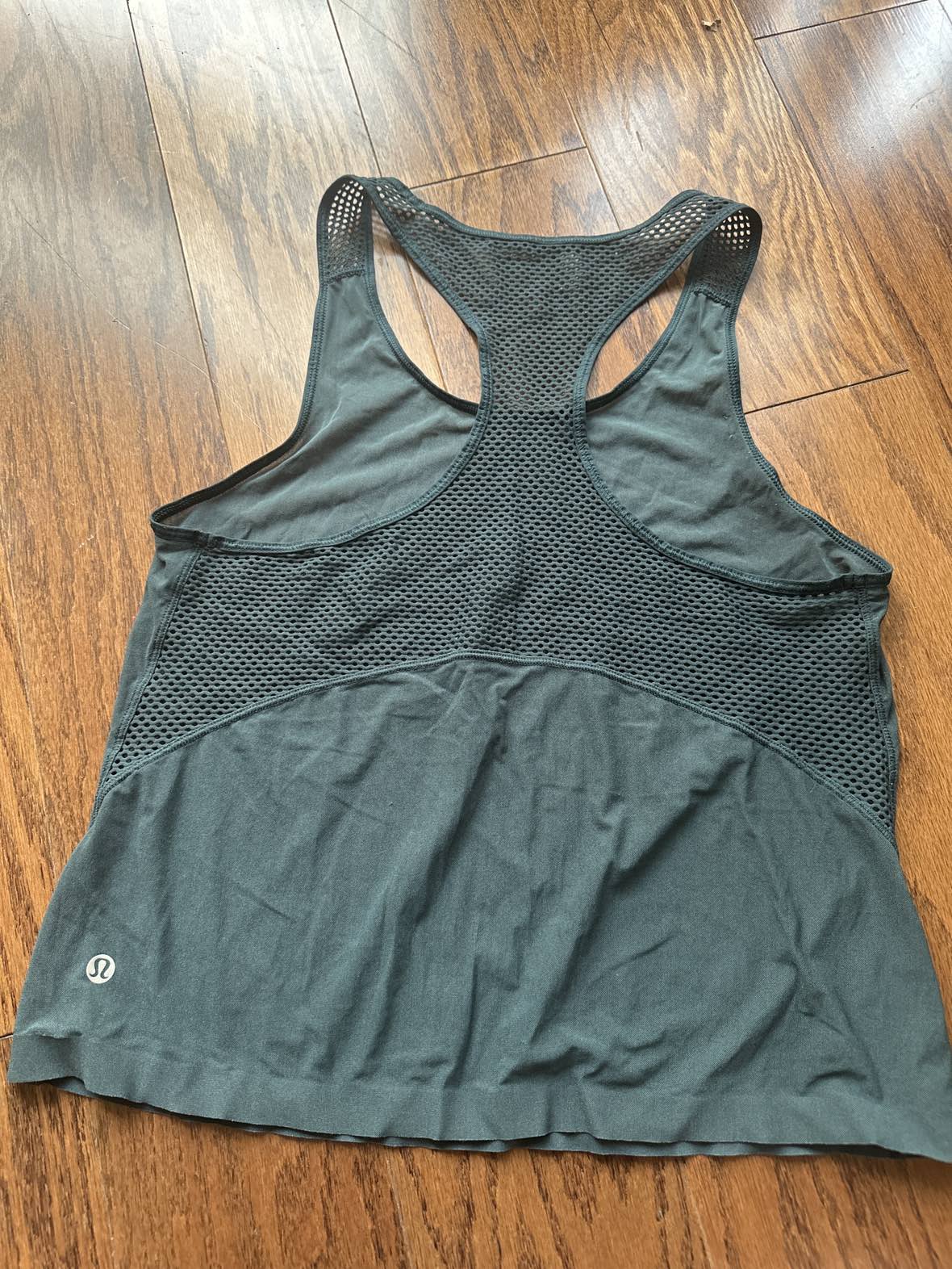 Lululemon tank - photo 2