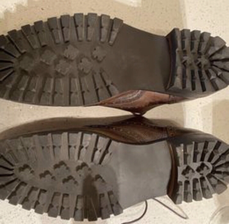 🥕D7- NEW Unused Aston Grey size 11. Wrong size, never worn. image indicator(2)