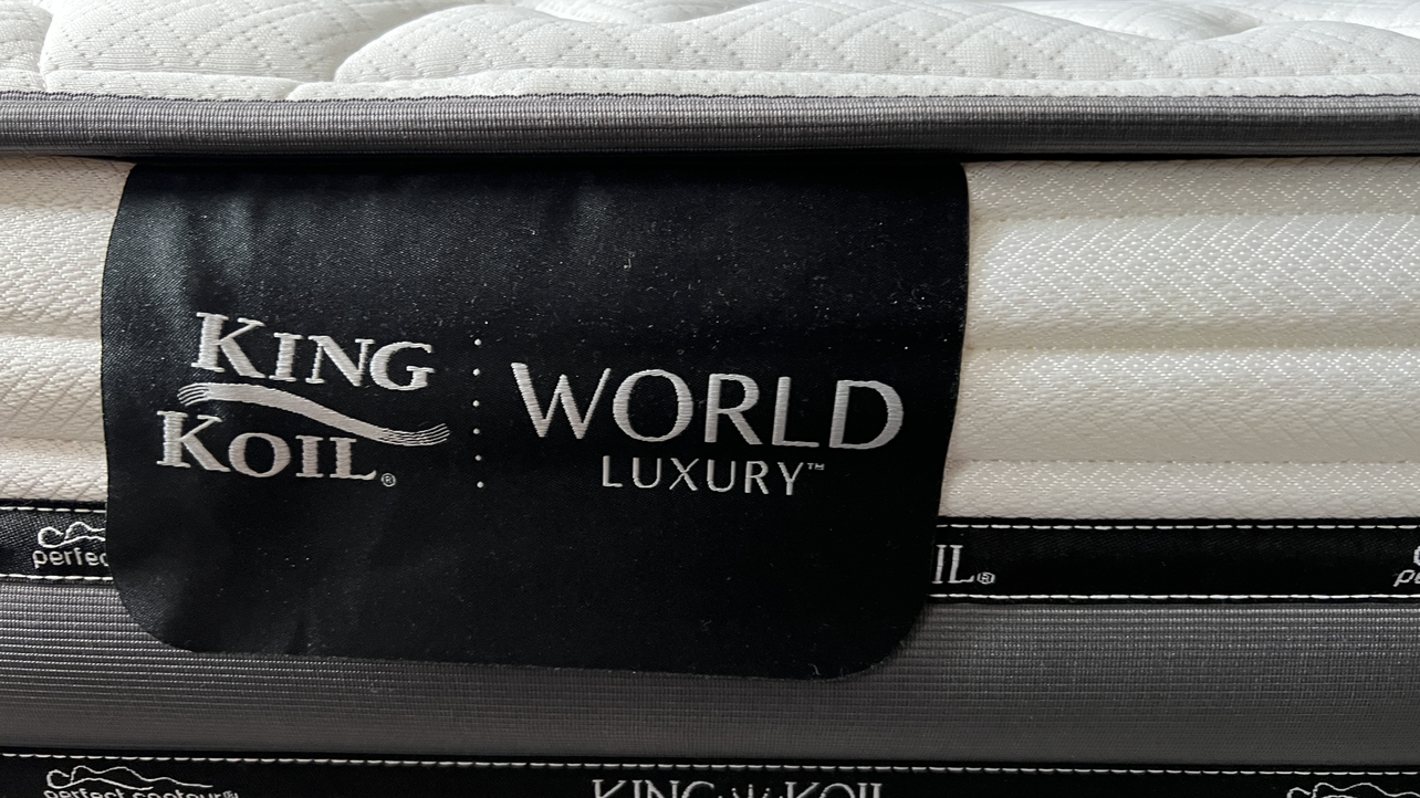 Queen bed set - photo 5