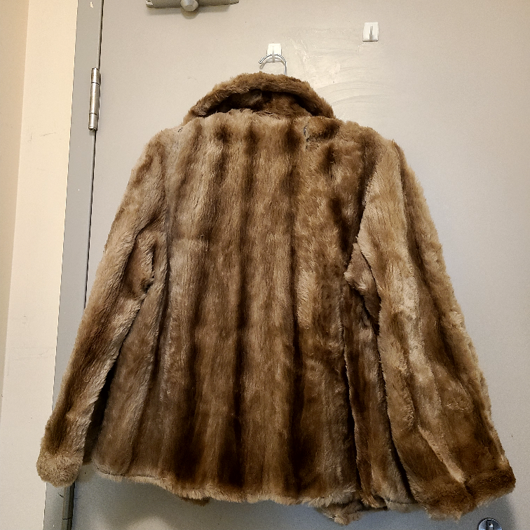 vintage real fur coat image indicator(2)