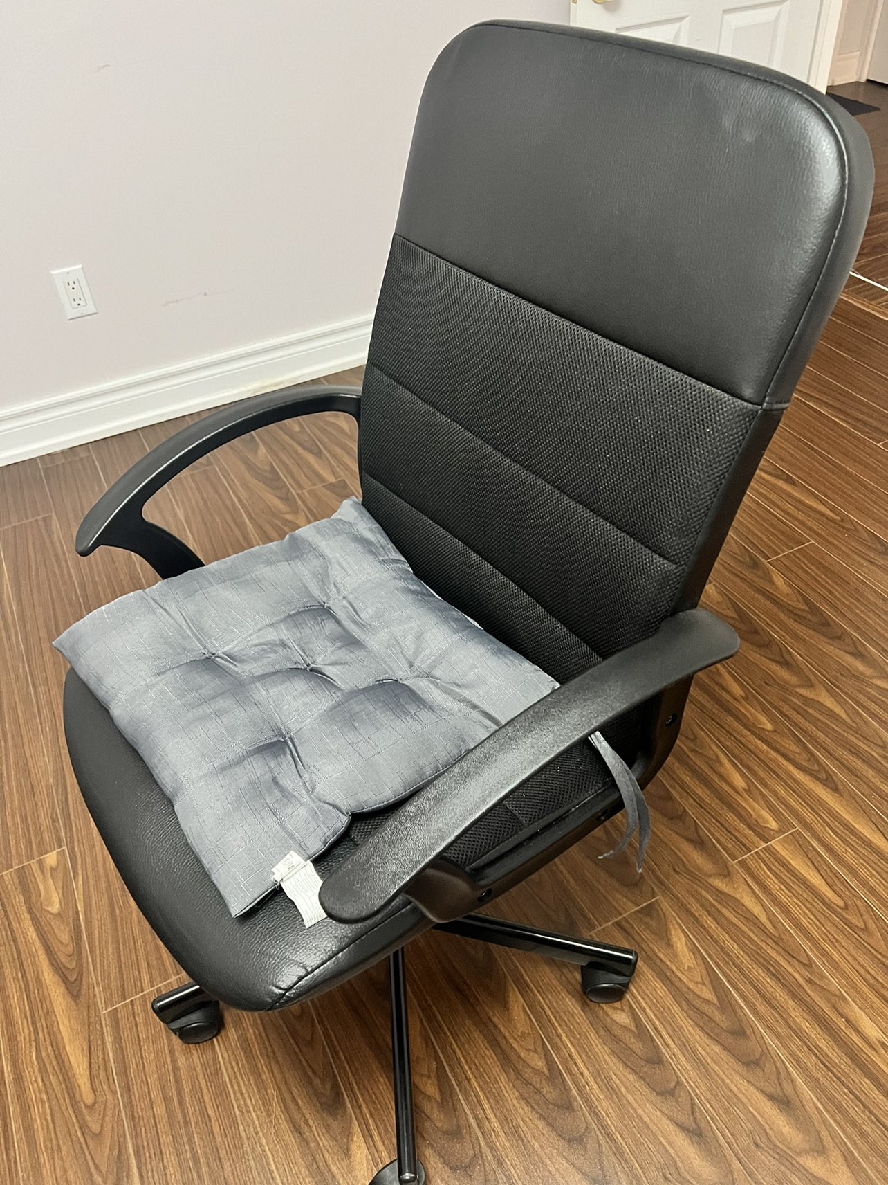 Ikea desk chair (Swivel chair)