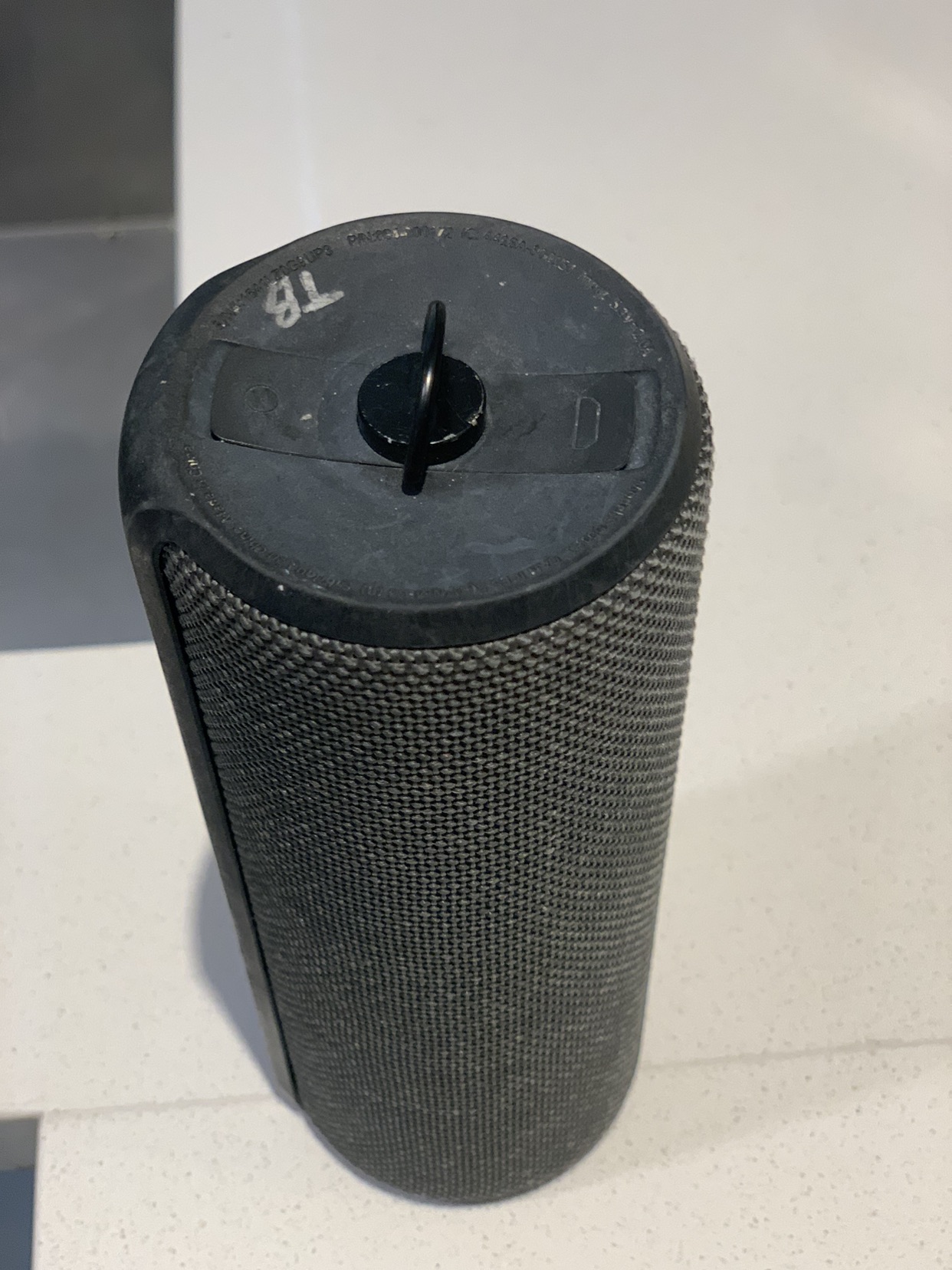UE speaker Bluetooth.  used  good condition - photo 3