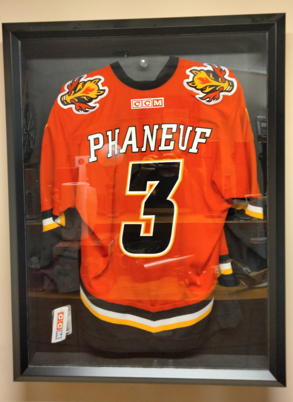 CALGARY FLAMES HOCKEY JERSEY FRAMED