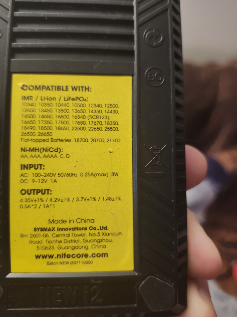 battery charger - photo 2