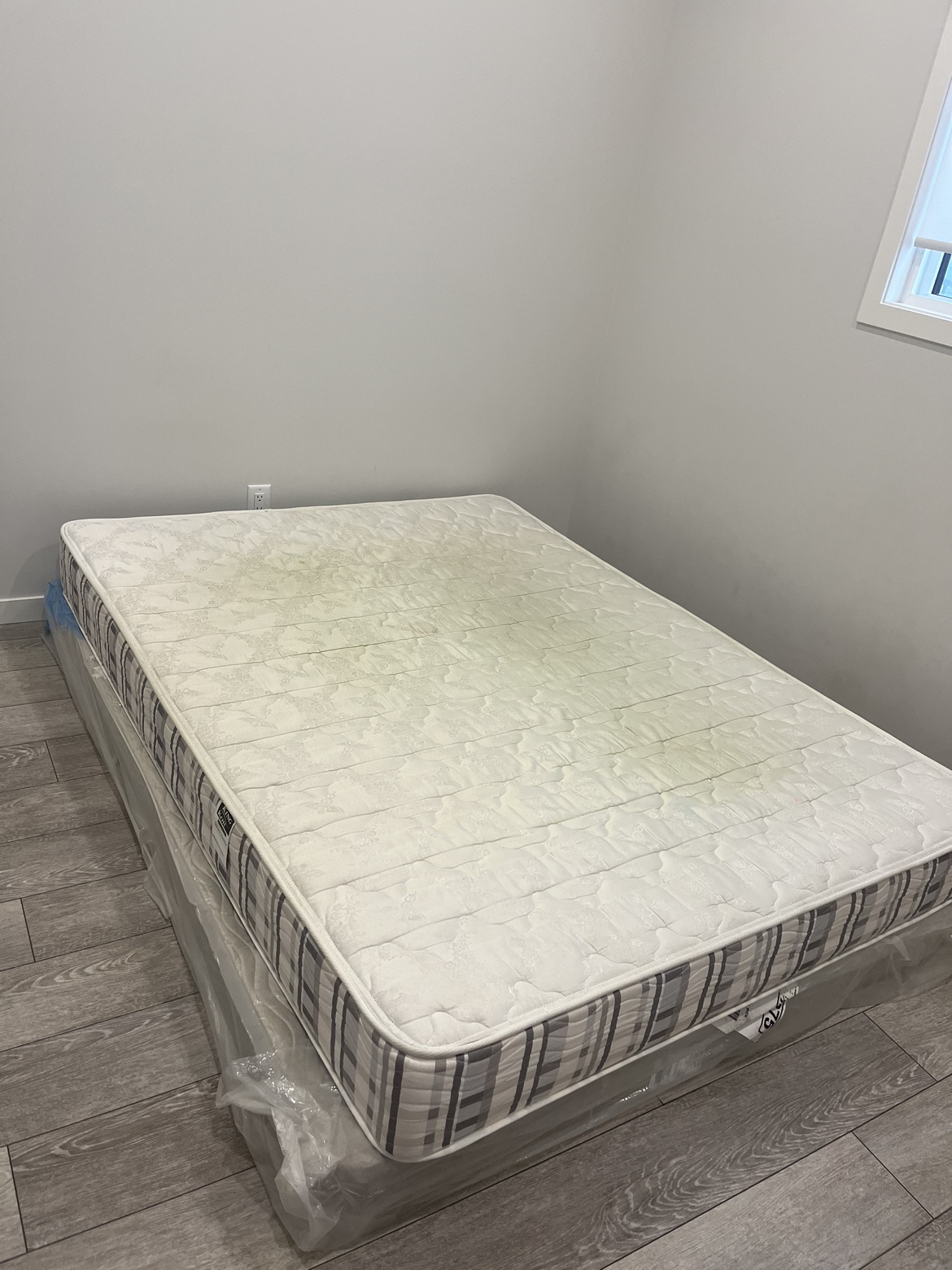 Bedrock firm Queen mattress