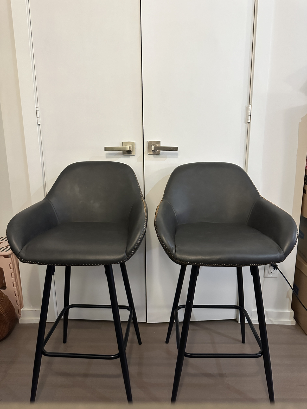 2 Counter Stools