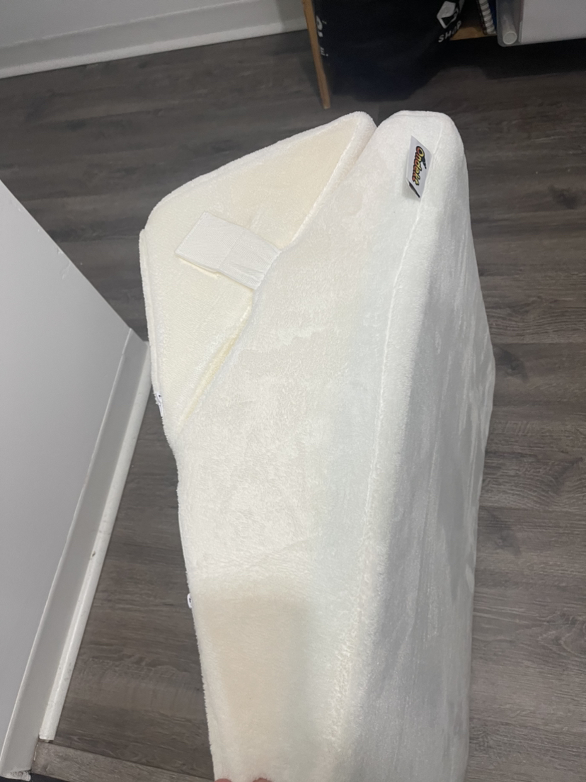 Wedge Pillow - photo 2