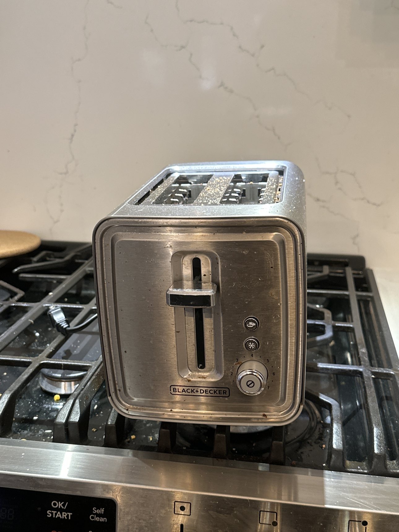 Black and decker toaster