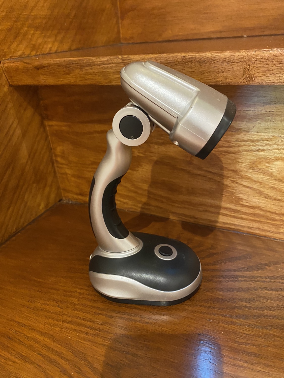 LED Desk Lamp image indicator(2)