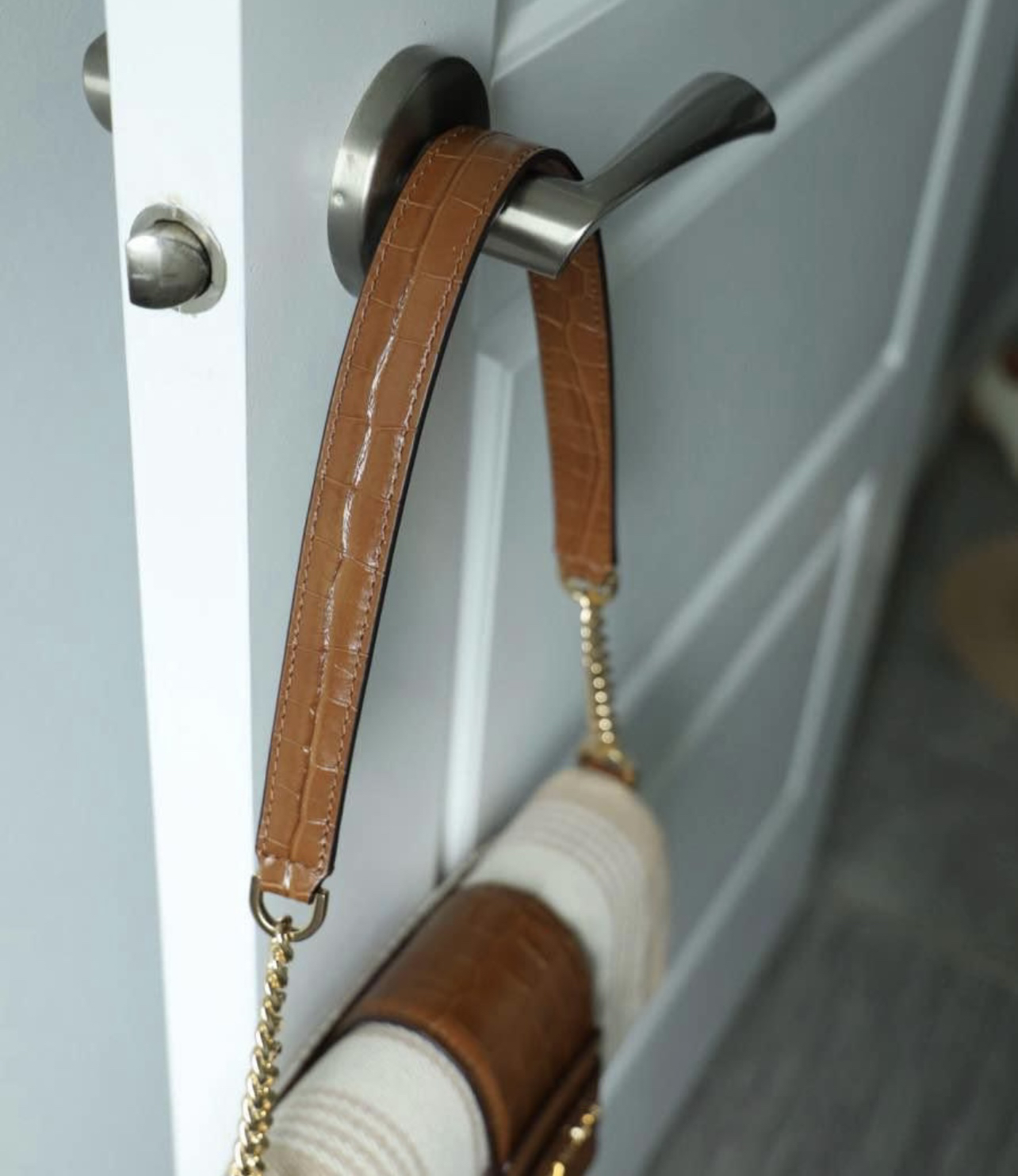 Michael Korse canvas crocodile print shoulder bag image indicator(6)