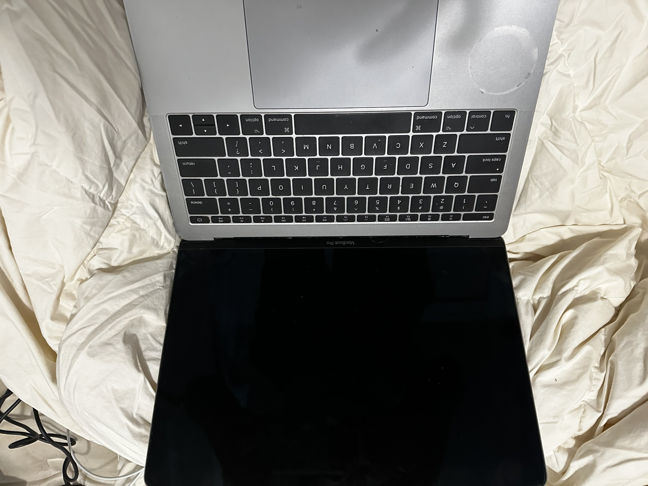 MacBook pro 13 inch 2017 - photo 2