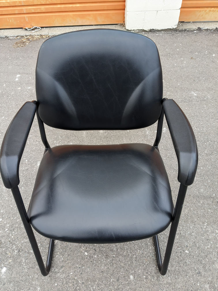 Global Solo leather visitor chairs - photo 2