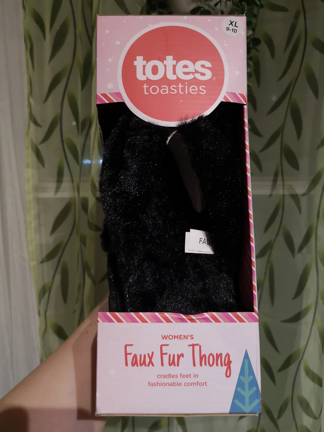 Totes Toasties Faux Fur Thong Slippers Black Size 10 #freecycle thumbnail