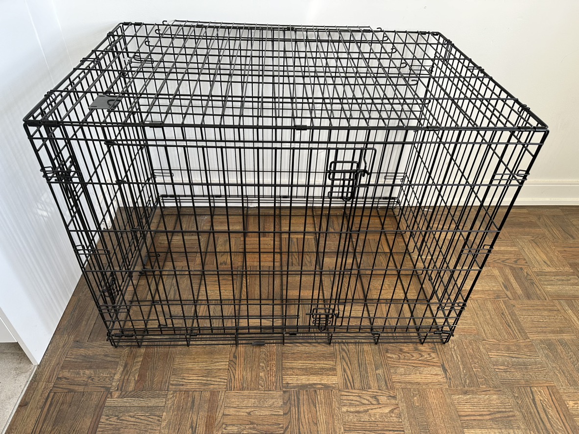 Pet cage with base thumbnail