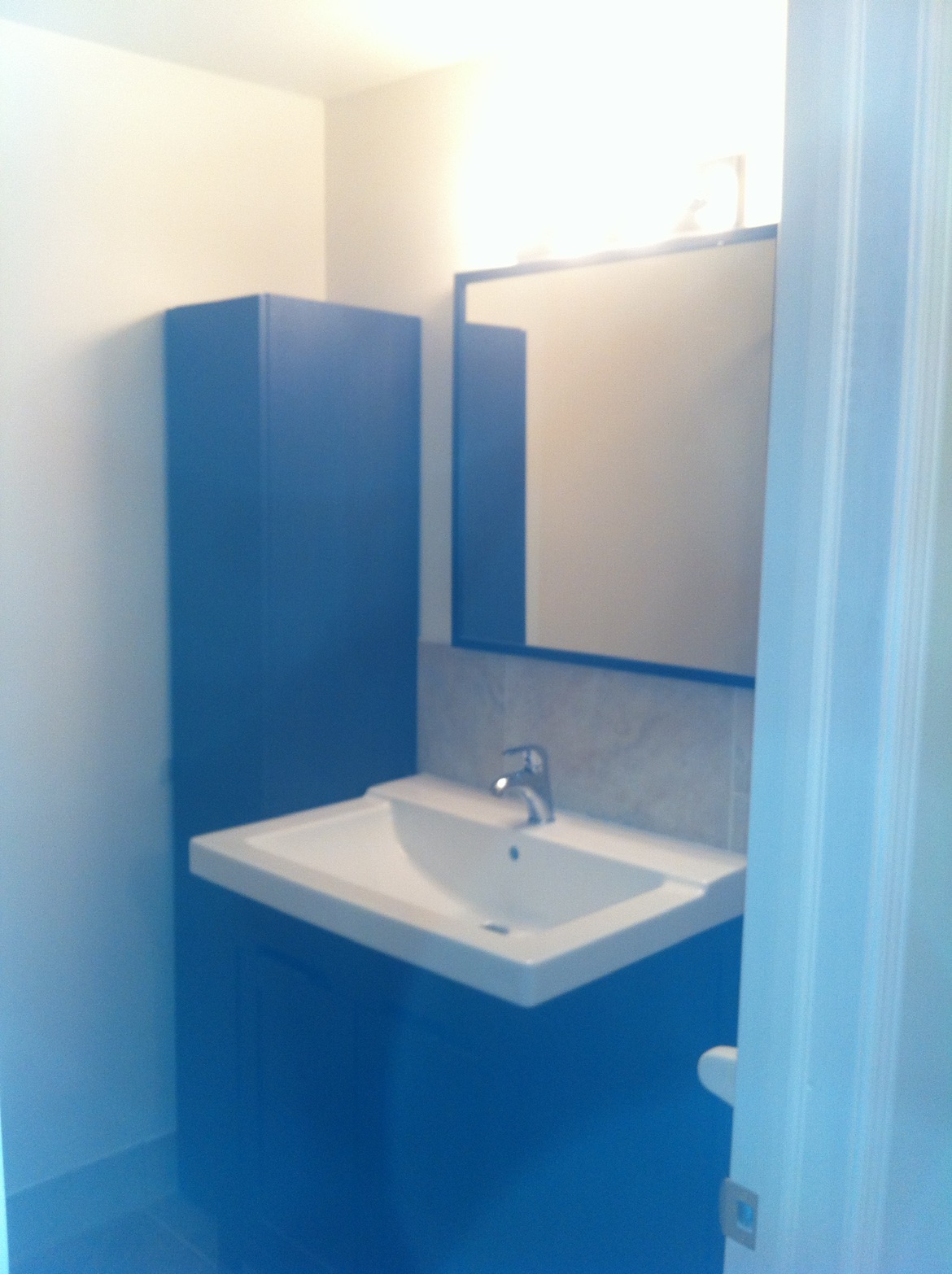 One Bedroom Basement Apartment - photo 2