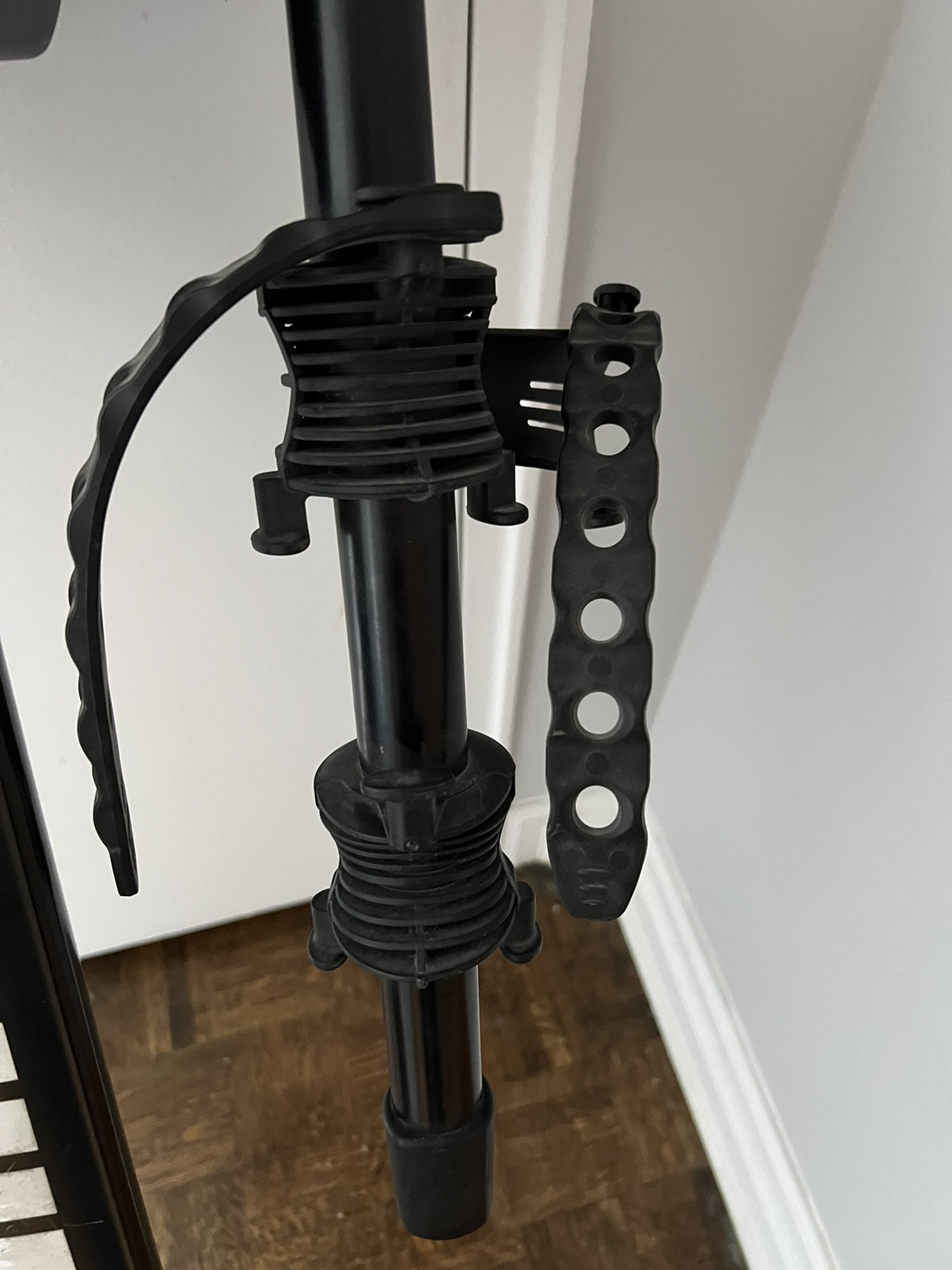 Thule 2 Bike Rack - photo 2