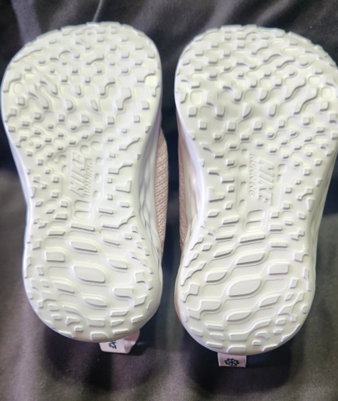 NEW pink baby Nikes size 4c - photo 3