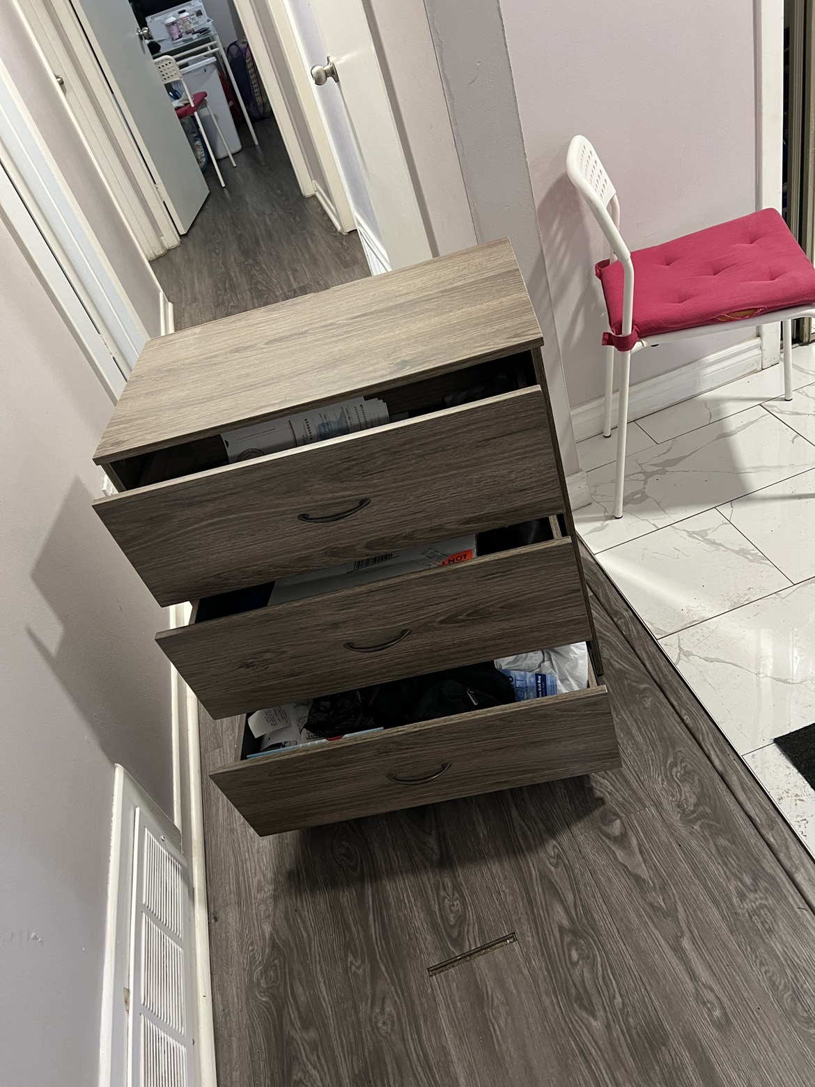 Mainstays 3-Drawer Dresser, 3 drawers, 30" tall - photo 4