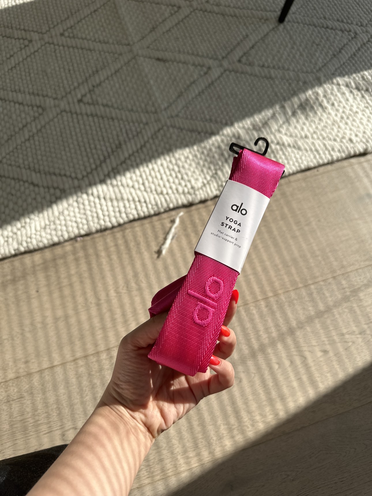 Alo yoga mat strap thumbnail