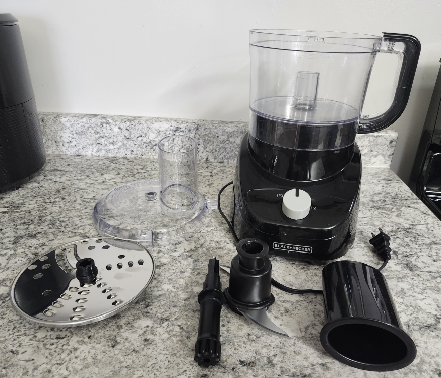 Black and Decker 8 cup food processor - photo 3