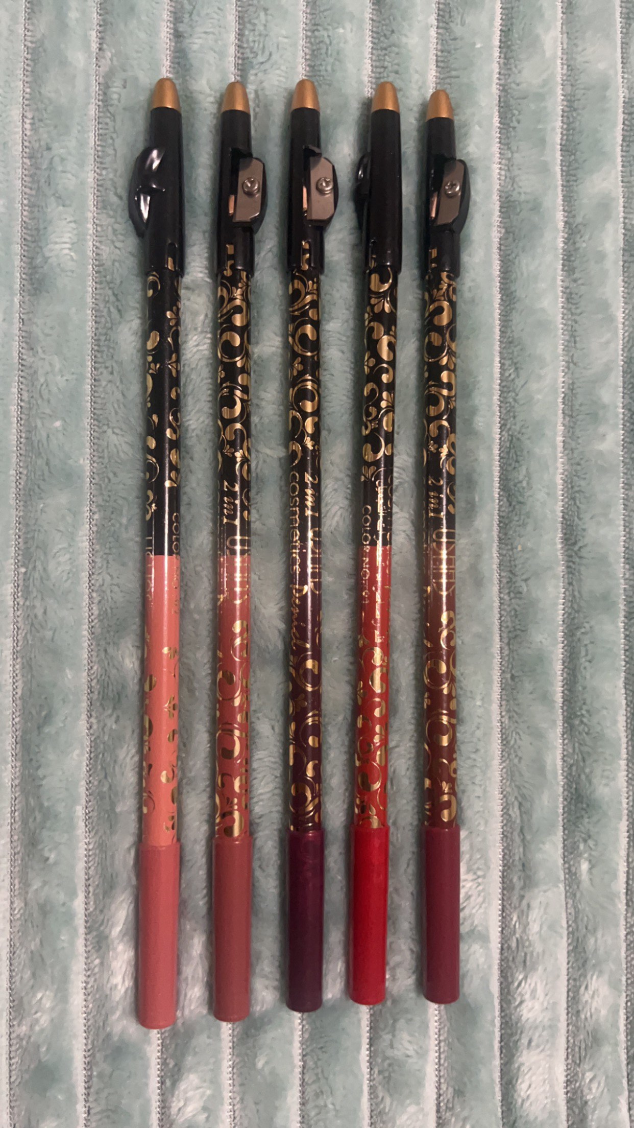 Eye Liners and Lip Liners thumbnail