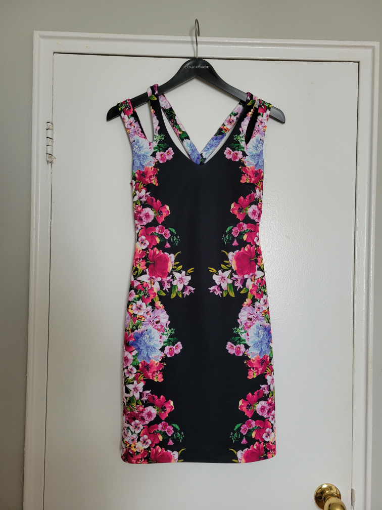 Guess Dress Size 2 thumbnail