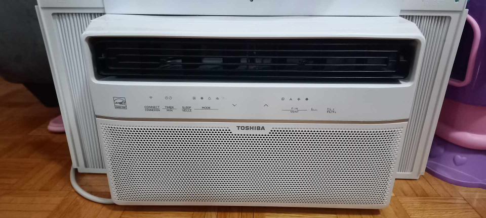 TOSHIBA AC