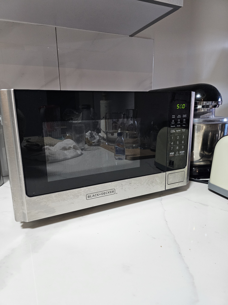 BLACK+DECKER Microwave Oven Stainless Steel