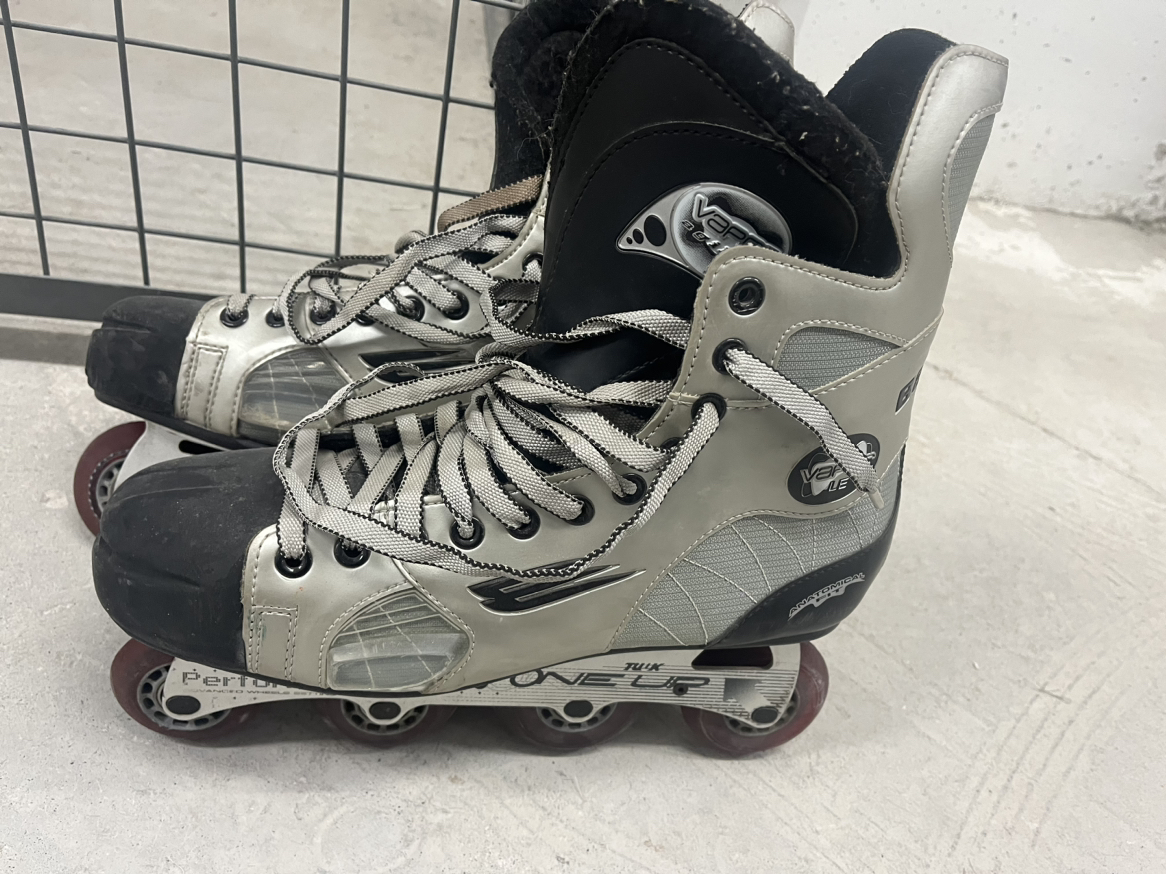 Bauer men’s roller blades thumbnail