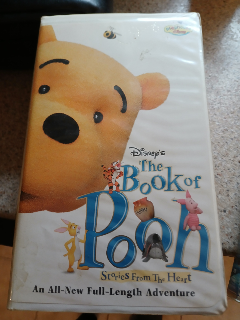 Disney and Winnie the Pooh VHS tapes - photo 5