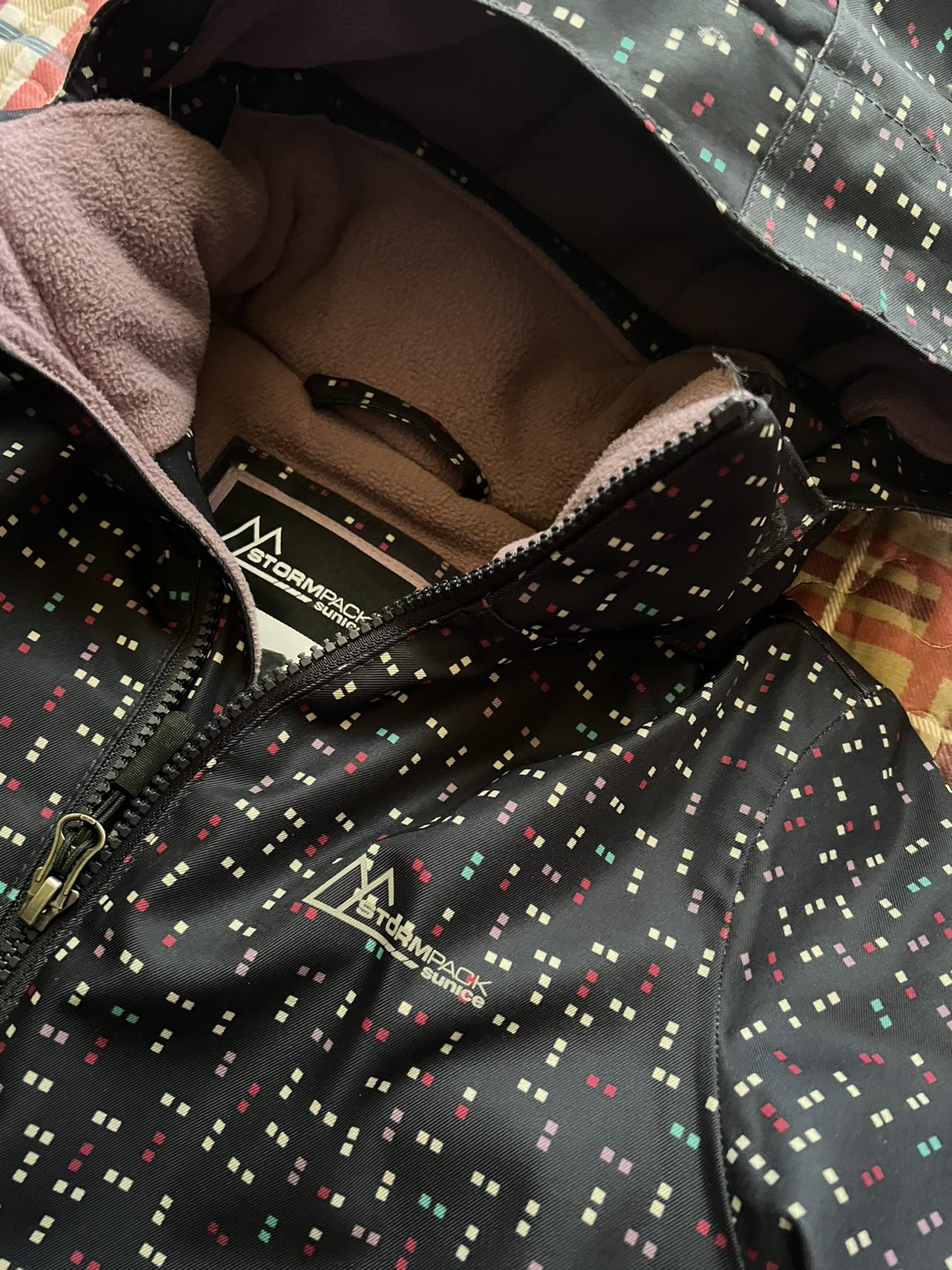 Snowsuit jacket size 6 image indicator(3)