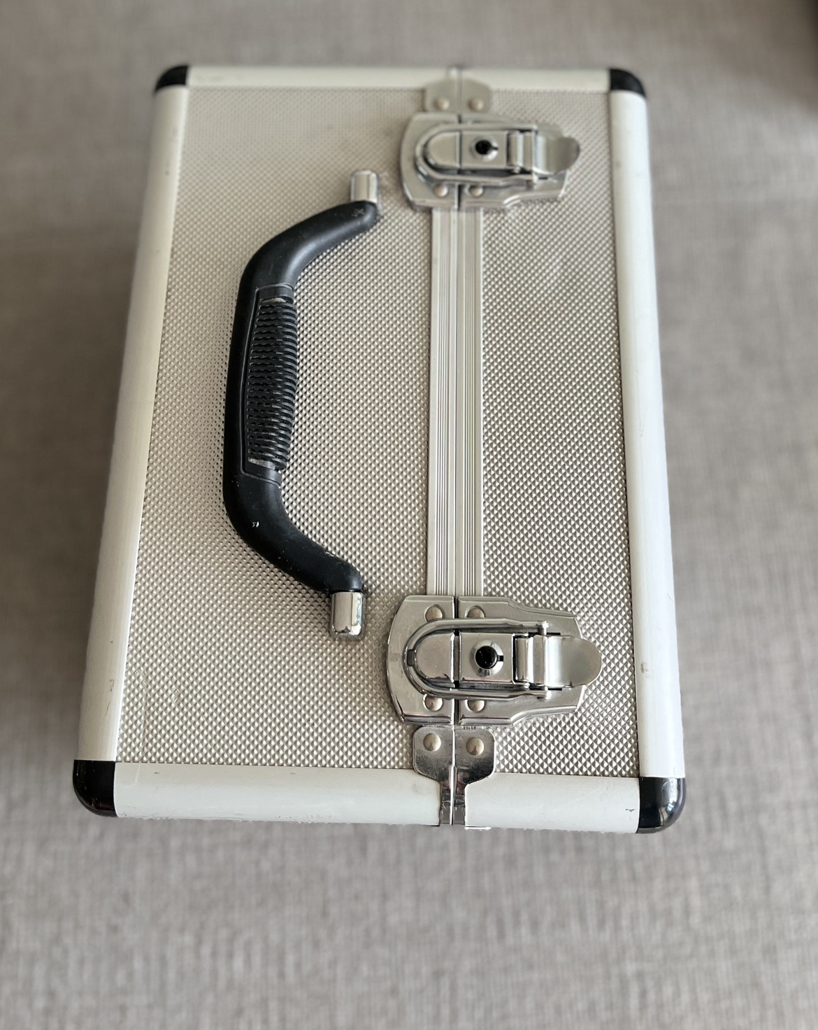 Make up case #freecycle - photo 3