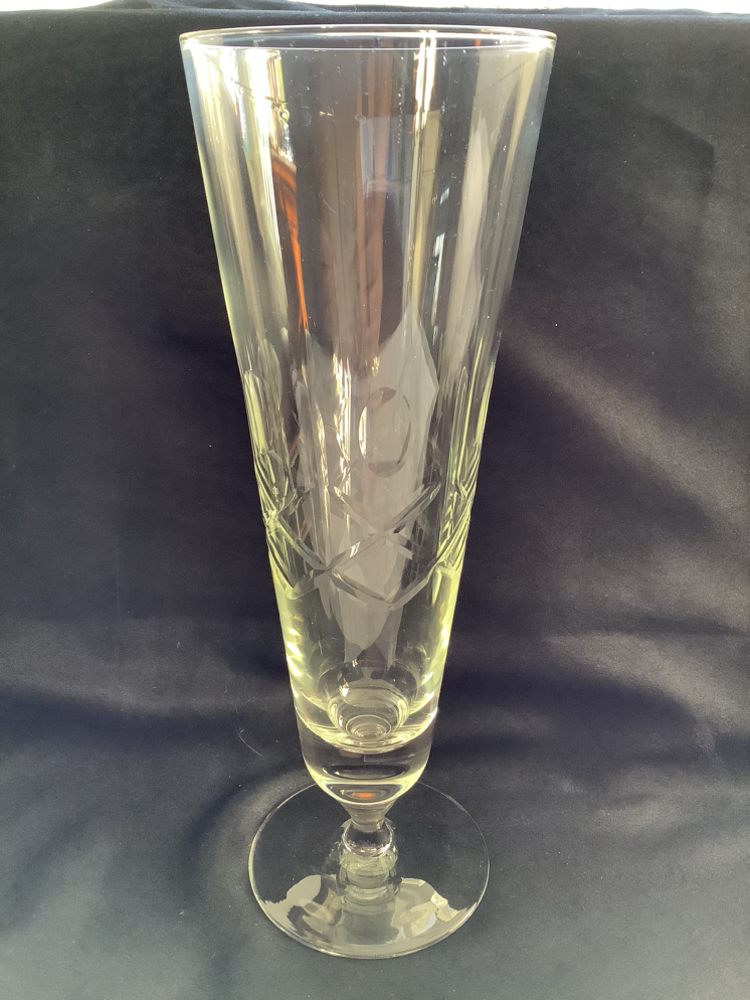 🏈Crystal glasses & dessert set 37 pieces, 8 of each image indicator(9)