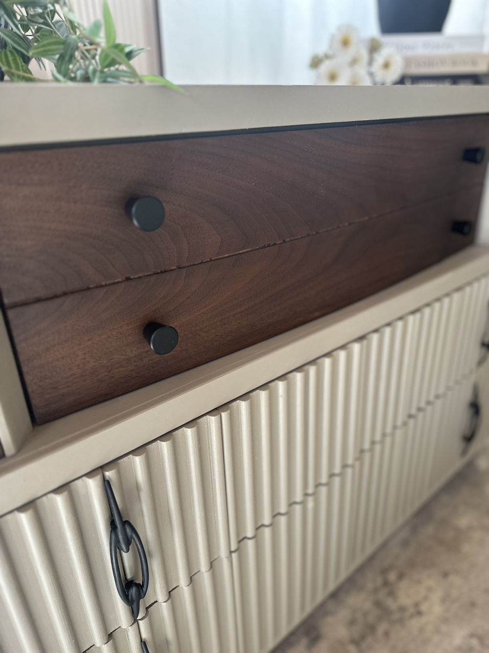 Beautifully Refinished Dresser - photo 4