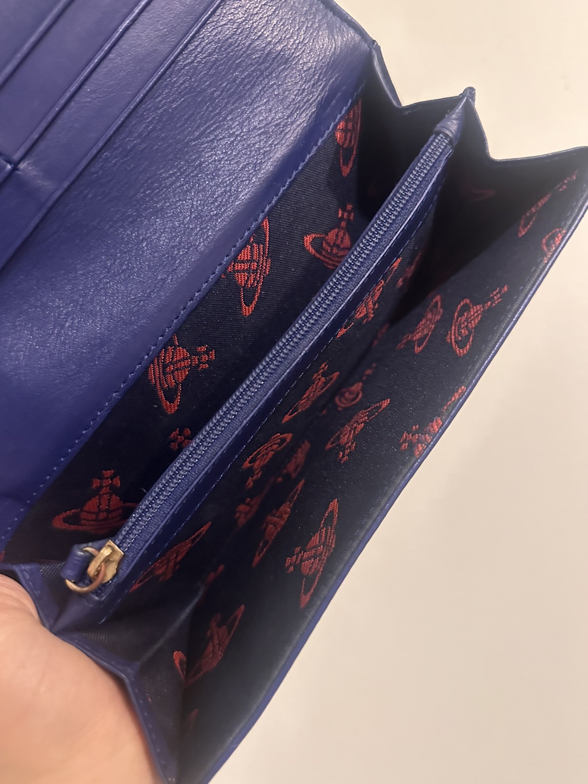 Vivian westwood wallet - 10dollars - photo 2