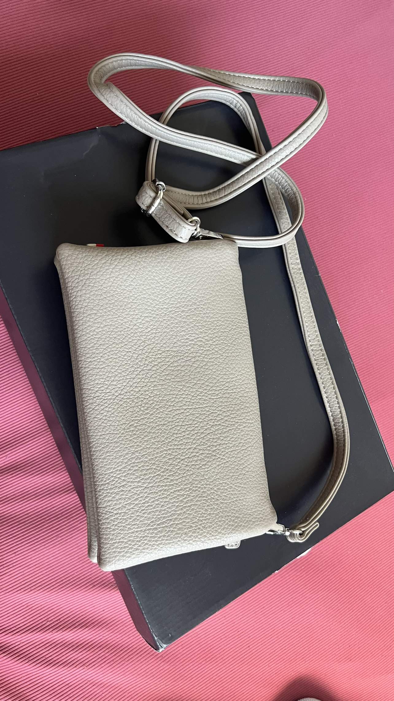 Colab Wallet Sling Bag