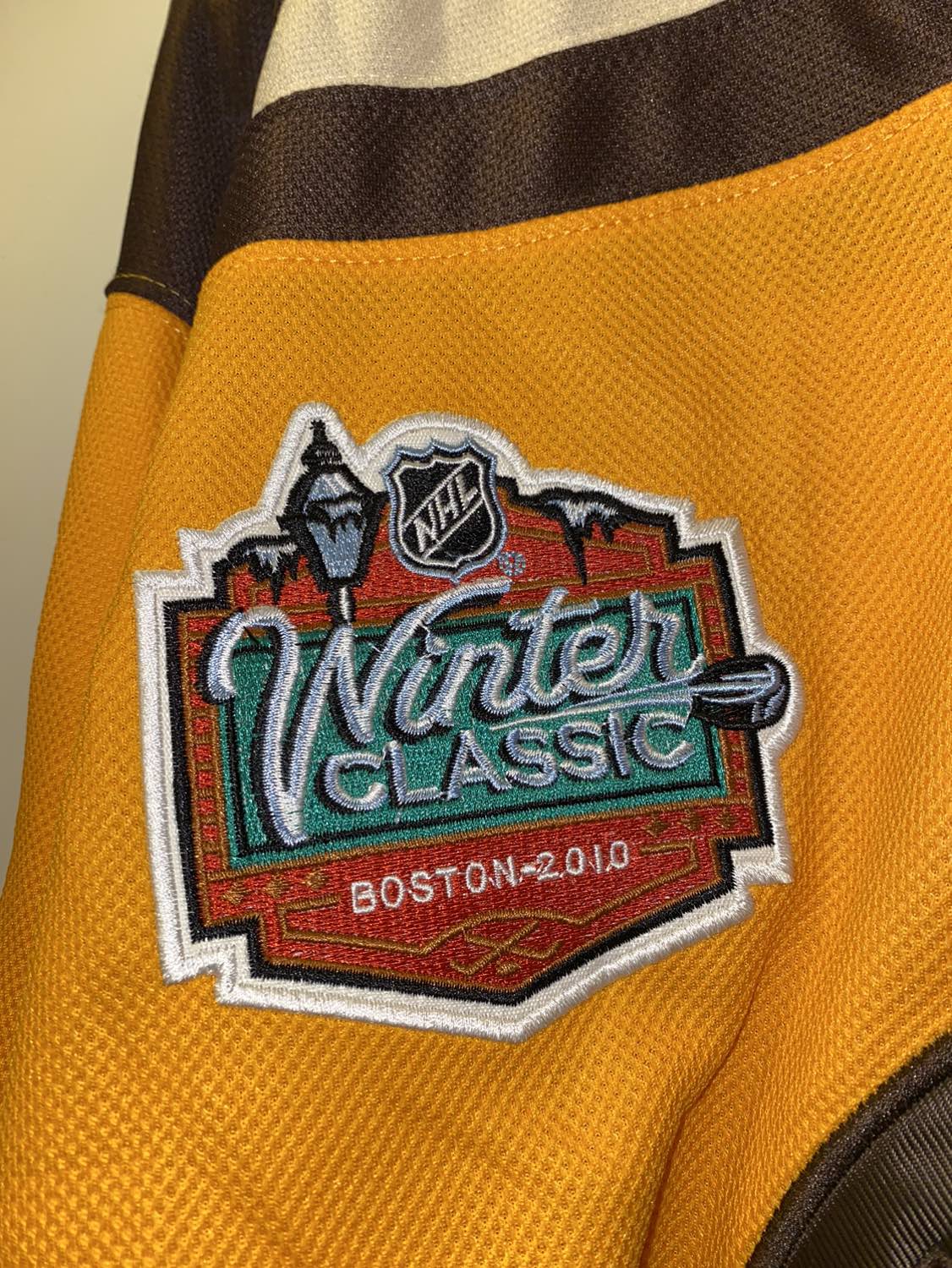 Bobby Orr Boston Bruins "2010 Winter Classic" Jersey NHL image indicator(4)