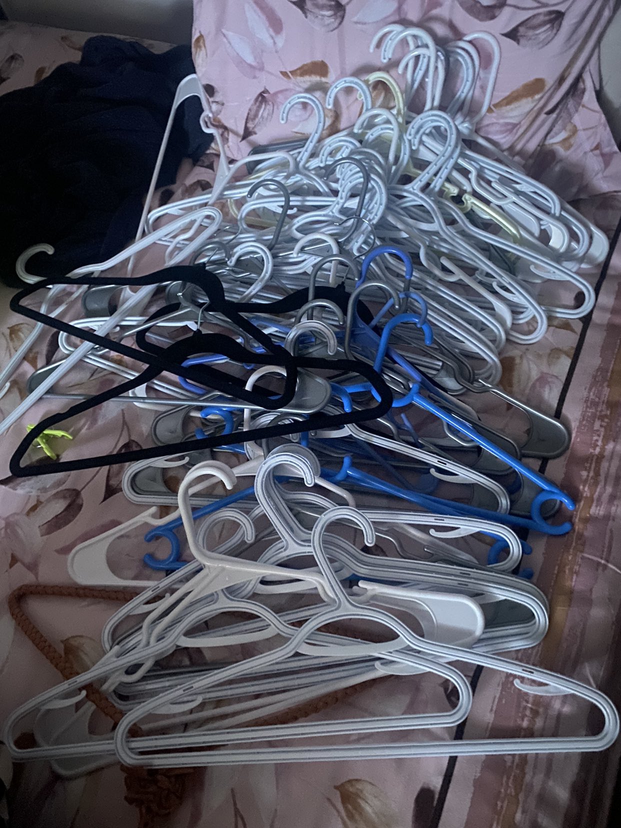 Hangers in all shapes and sizes thumbnail