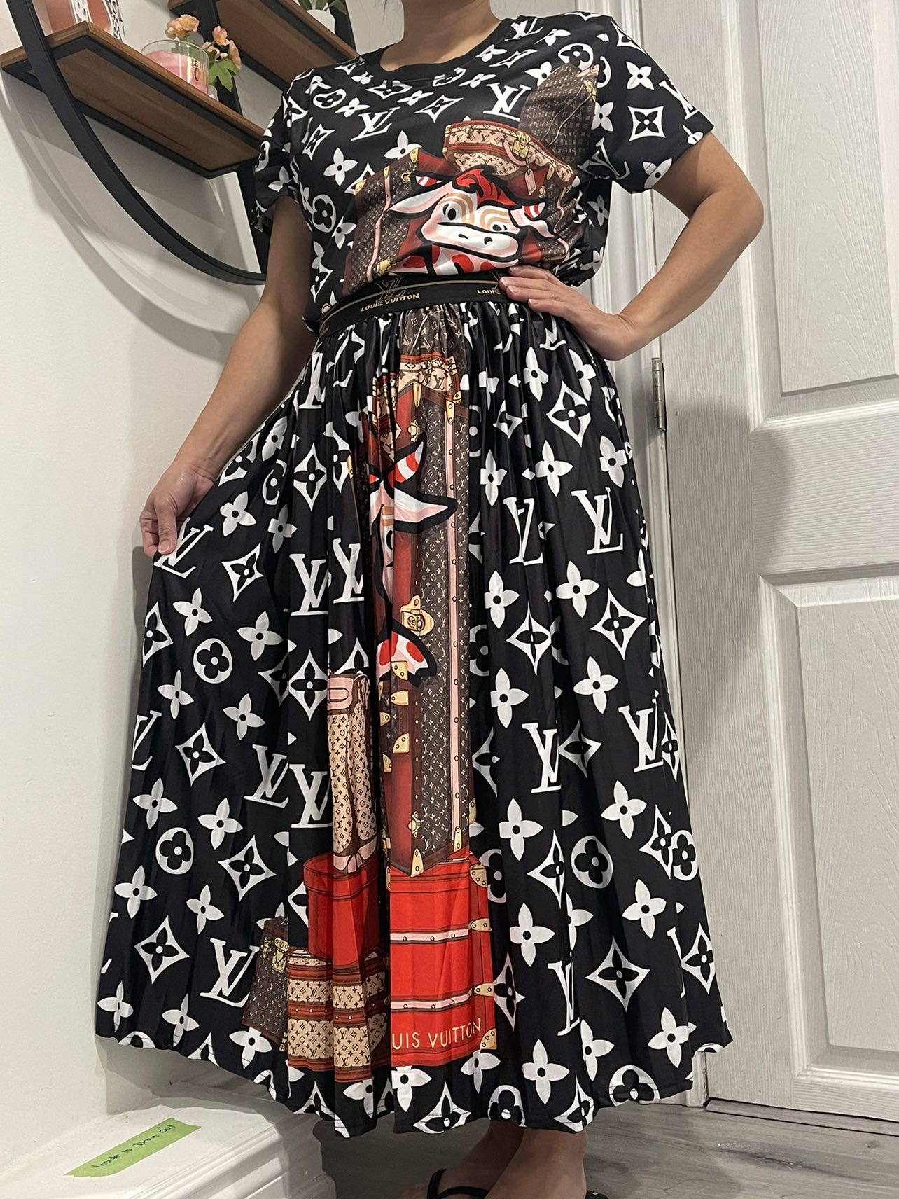 Pleated skirt & blouse - photo 2