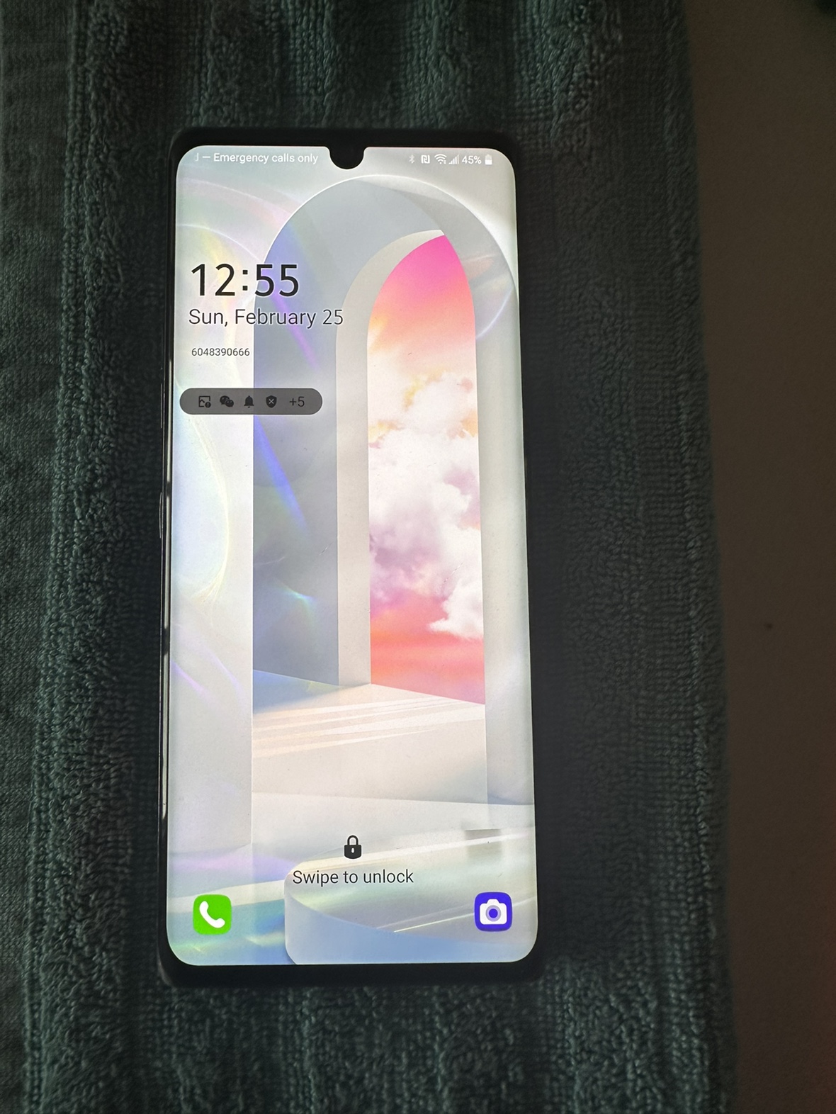 LG VELVET 128 gb - $170 obo - photo 2