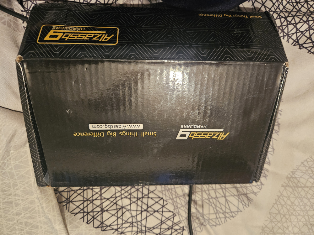 cupboard handles 10 peices with screws in box 10 image indicator(3)