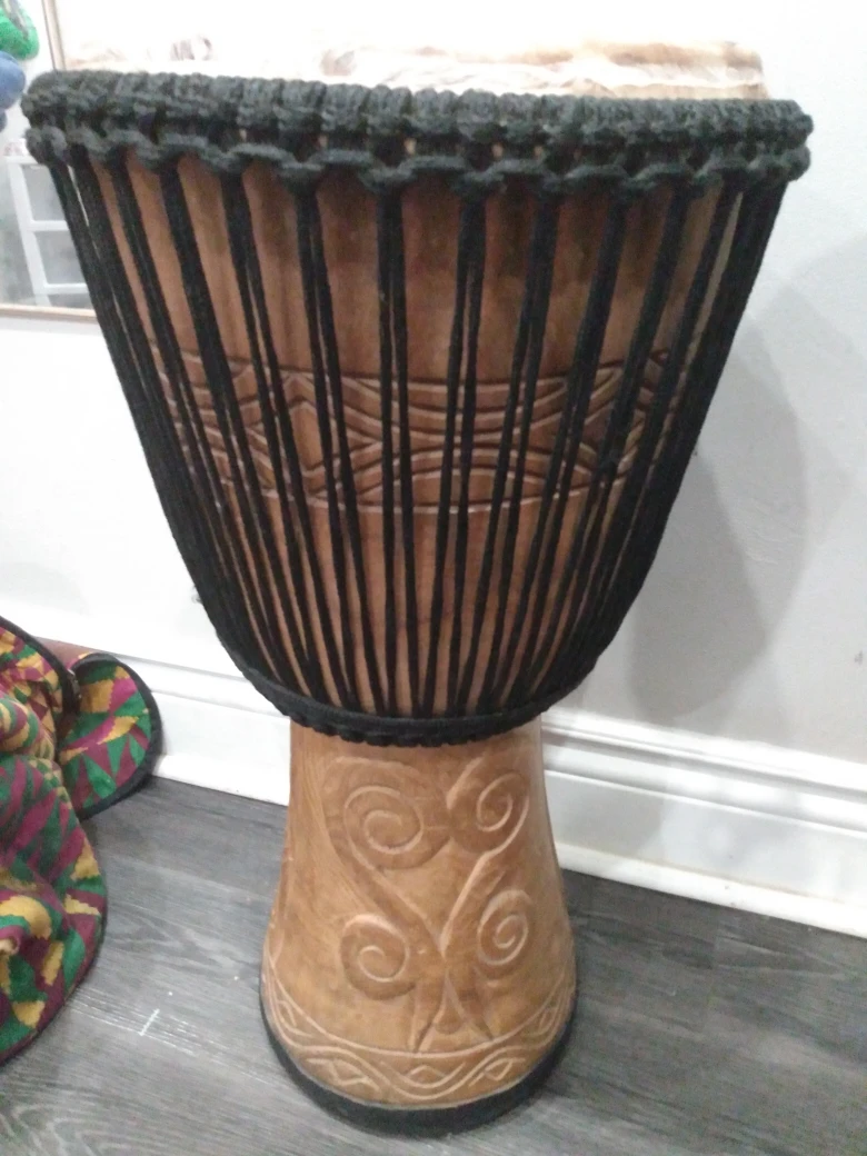 hand carved djembe drum - photo 2