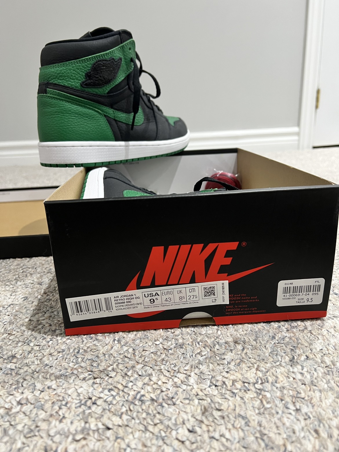 Pine green Jordan 1 size 9.5 - photo 5