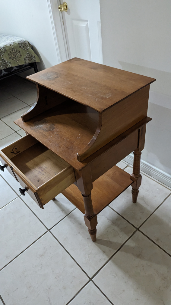 Side table with drawer - photo 3