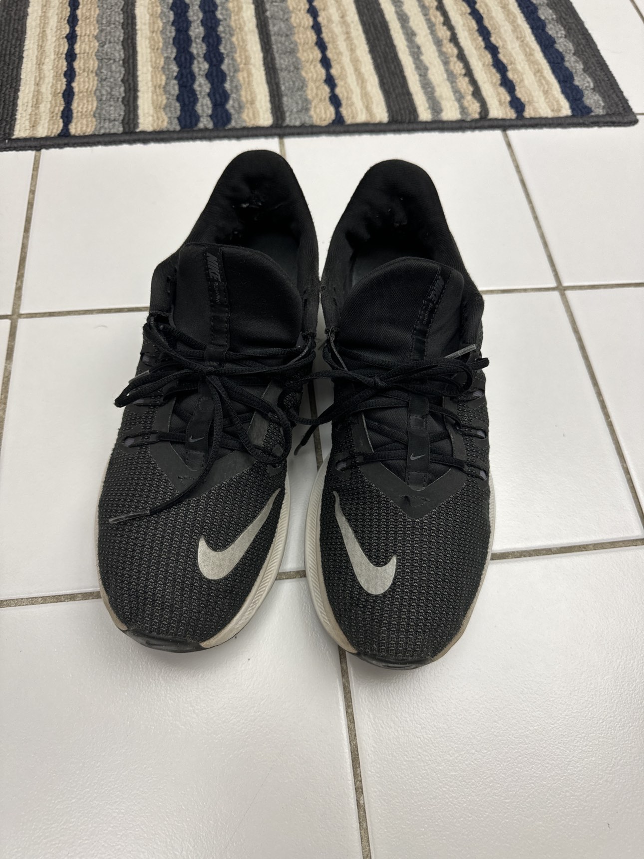 Nike shoes size 10