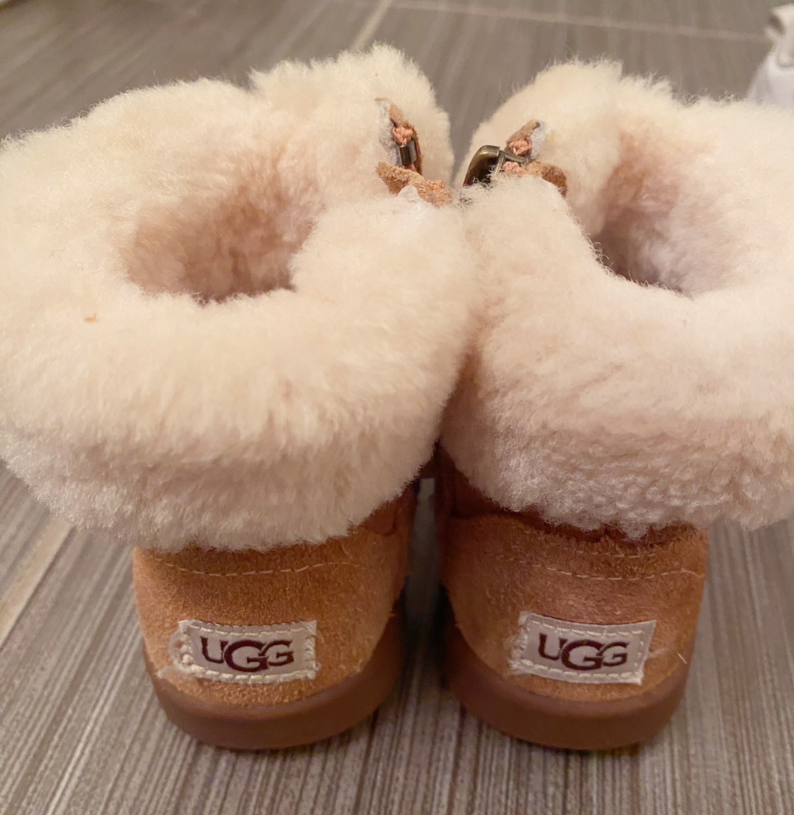 Toddler shoes thumbnail