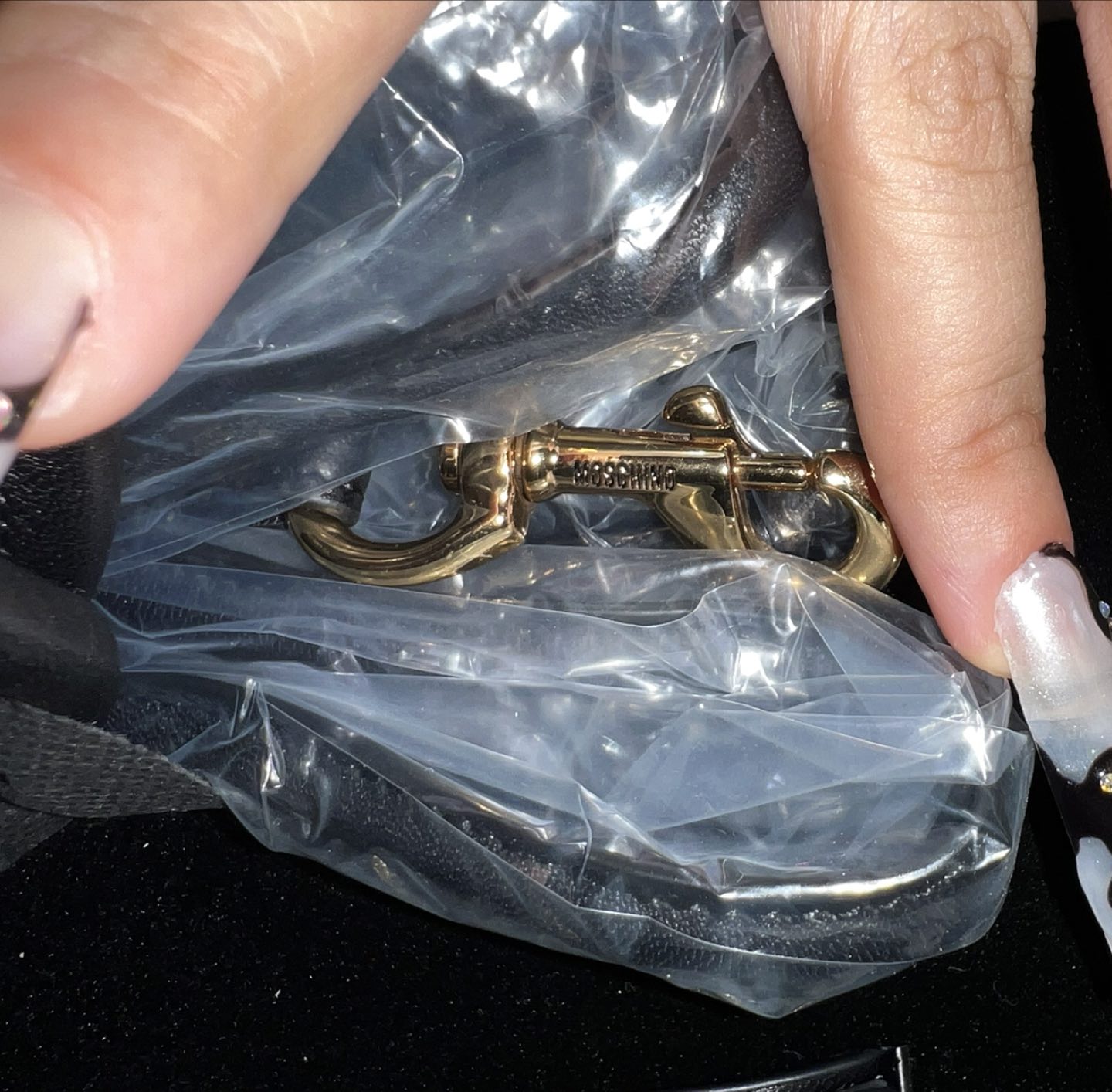 H&Moschino Dog Collar image indicator(5)