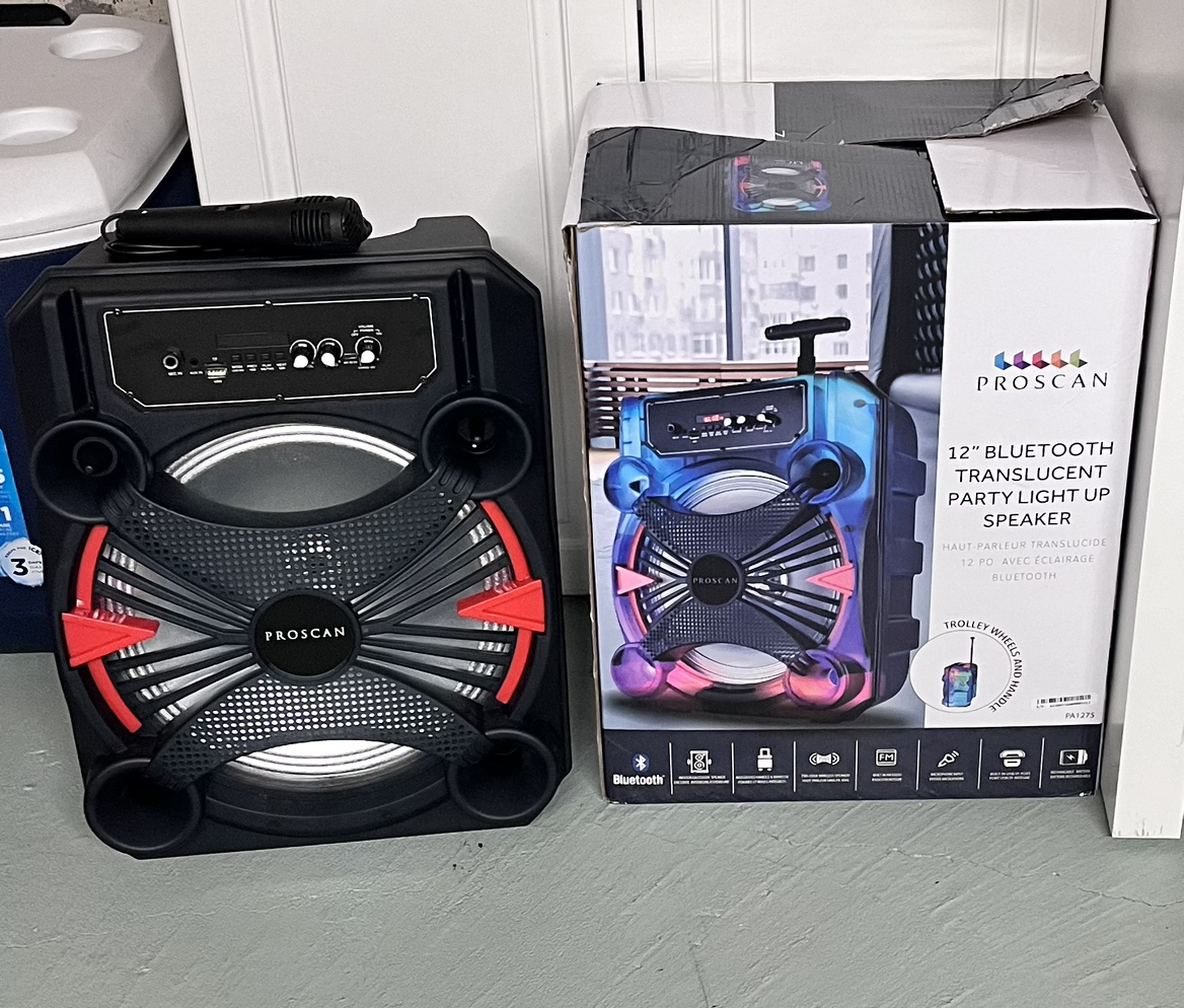Bluetooth speaker with Karaoke mic - photo 3